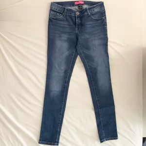 NWOT Low Rise Skinny Jeans